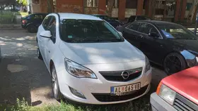 Opel Astra J
