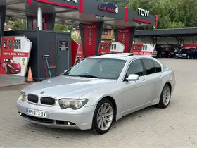 BMW 730