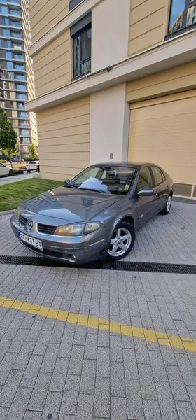 Renault Laguna