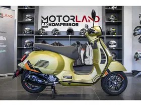 Vespa GTS Super Sport 310