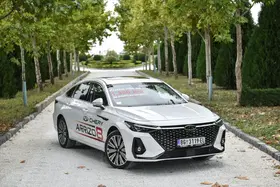 Chery Arrizo 8