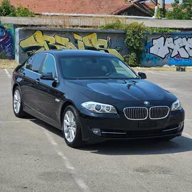 BMW 528