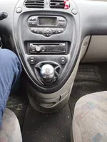 Citroen Xsara Picasso 2001g 1.8 benzin  2001 god. Benzin 1000 € 2