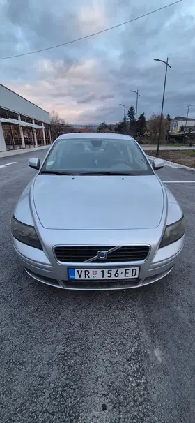 Volvo S40