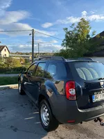 Dacia Duster 2010 god. Benzin 5500 € 1
