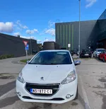 Peugeot 208 1.2 2014 god. Benzin 4900 € 2