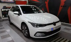 Volkswagen Golf 8
