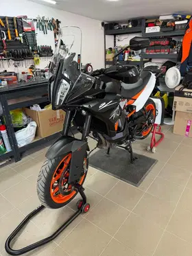 KTM 890 SMT