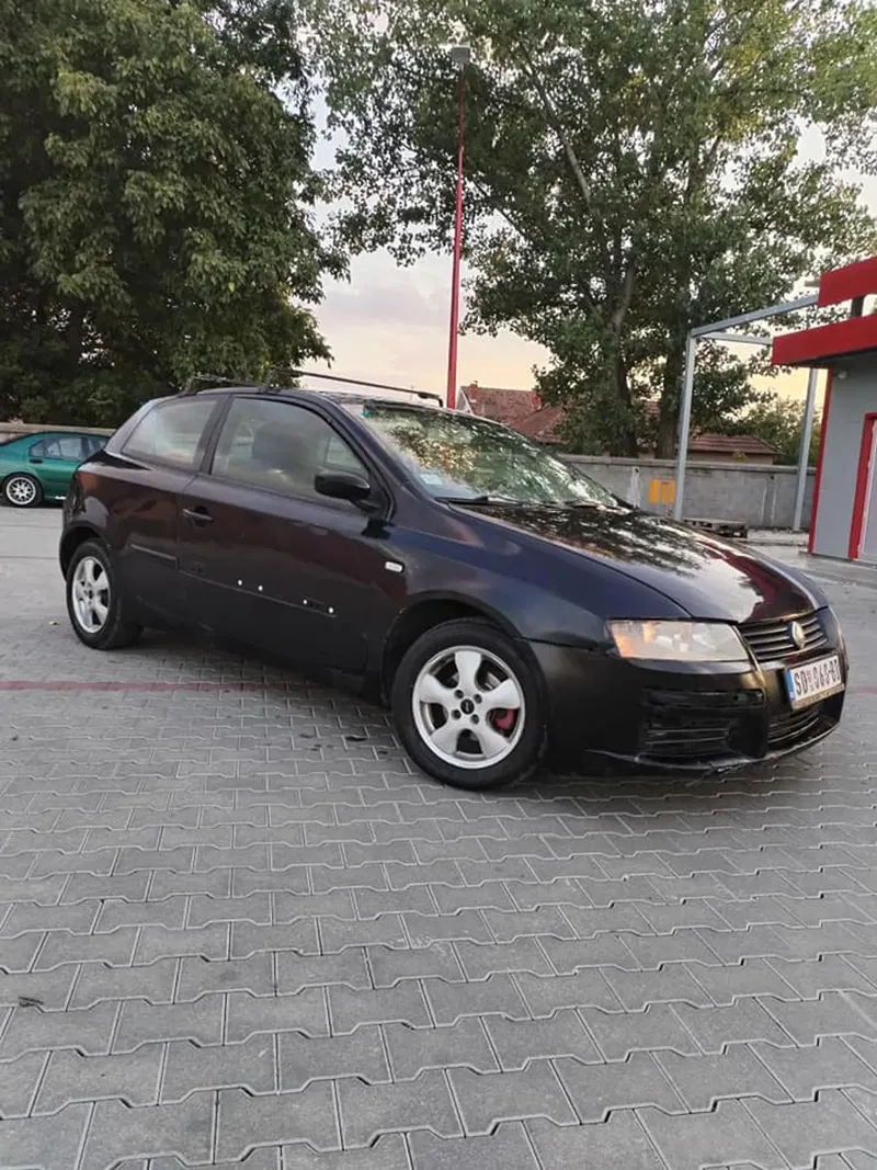 Fiat Stilo 650 € Benzin, 2002 god. | CarNow365