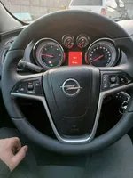 Opel Insignia 2.0 CDTI 2009 god. Dizel 5500 € 4