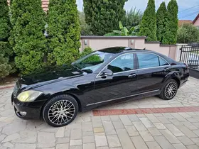 Mercedes-Benz S 320
