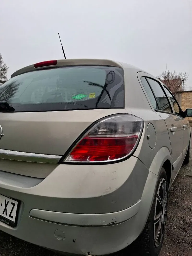あんどろ Opel Astra H 1.4 2007 god. Benzin 2300 € | CarNow365