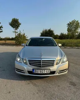 Mercedes-Benz E 200