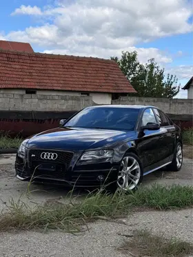 Audi S4