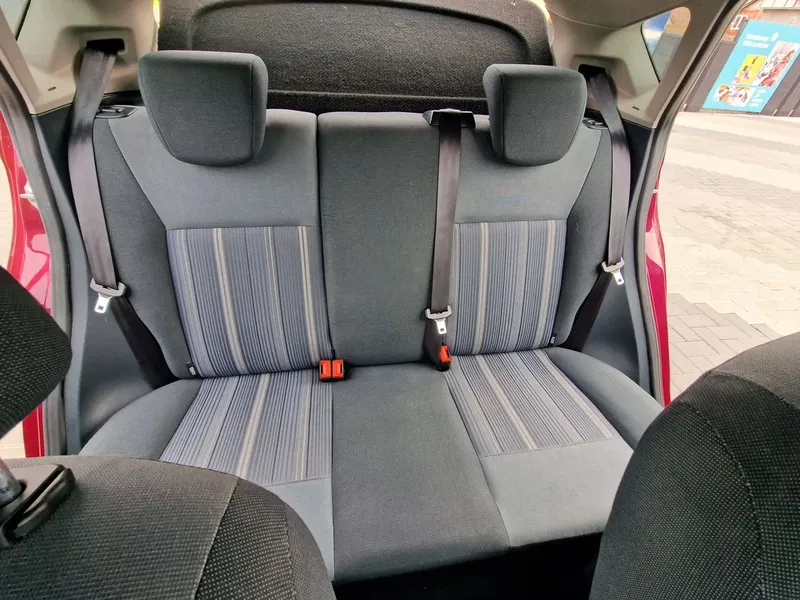 Ford Fiesta 1.2 benzin 60kw 82ks 4.200 € Benzin, 2009 god