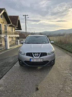 Nissan Qashqai + 2