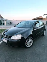 Volkswagen Golf 5 2005 god. Benzin 3350 € 1