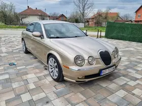 Jaguar S-Type, XF