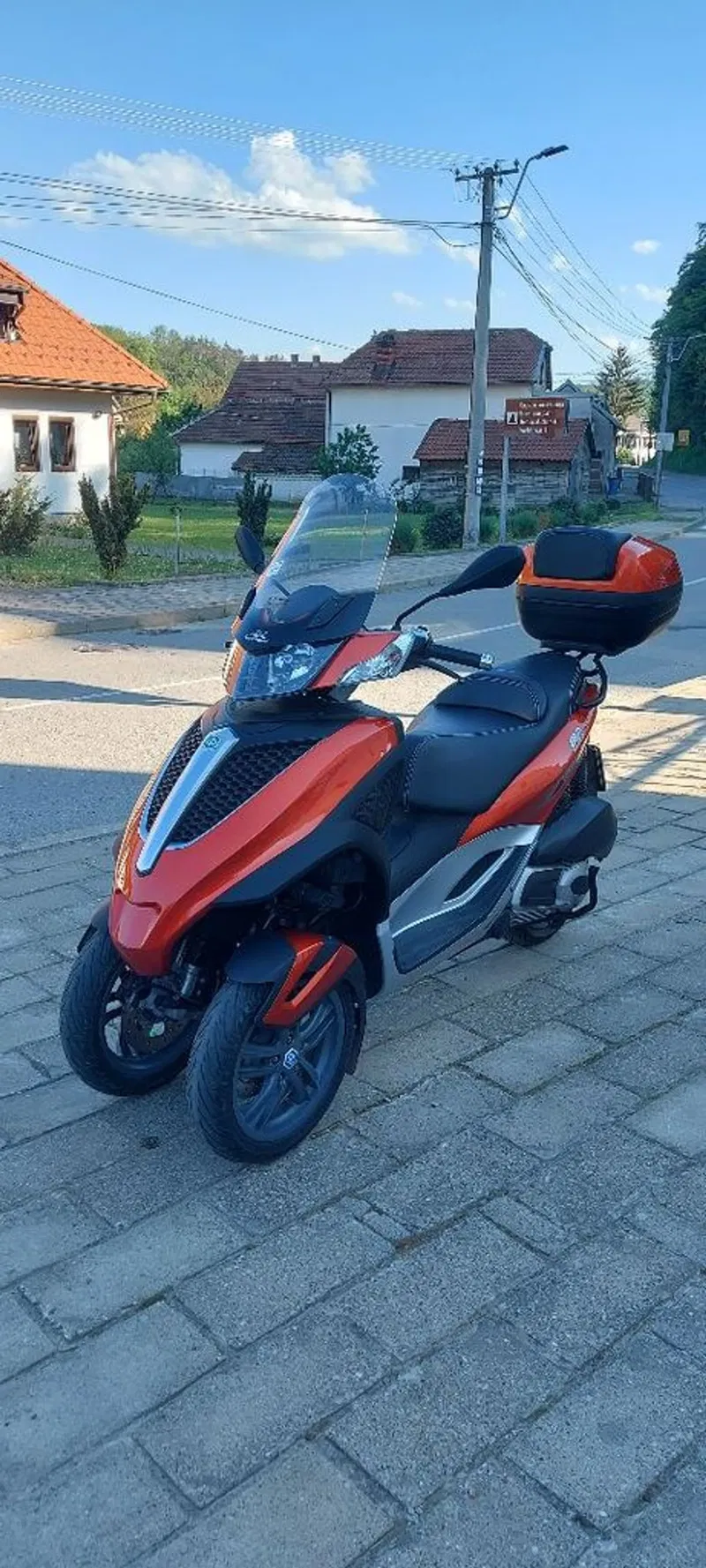 Piaggio MP3 YOURBAN 300 ie 2011 god. 3590 € | Prodajem Auto Piaggio MP3 YOURBAN 300 ie 2011 god. 3590 € | Prodajem Auto