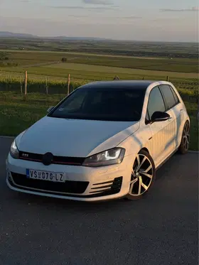 Volkswagen Golf 7