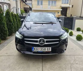 Mercedes-Benz B 180