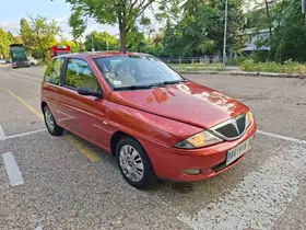 Lancia Ypsilon