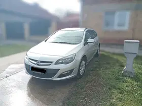 Opel Astra J